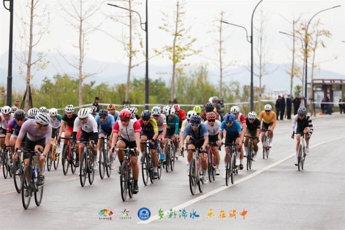 400名选手齐聚浠水 全国自行车联赛点燃激情