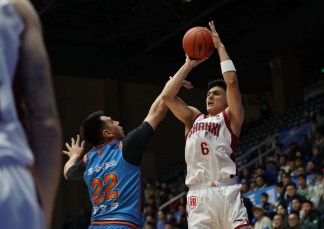 山西客场大胜四川 创单赛季33连败新纪录