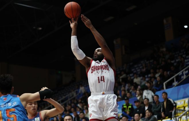 山西客场大胜四川 创单赛季33连败新纪录