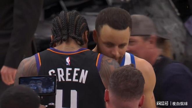 杰伦・格林36分掀翻勇士 库里赛后鼓励成关键转