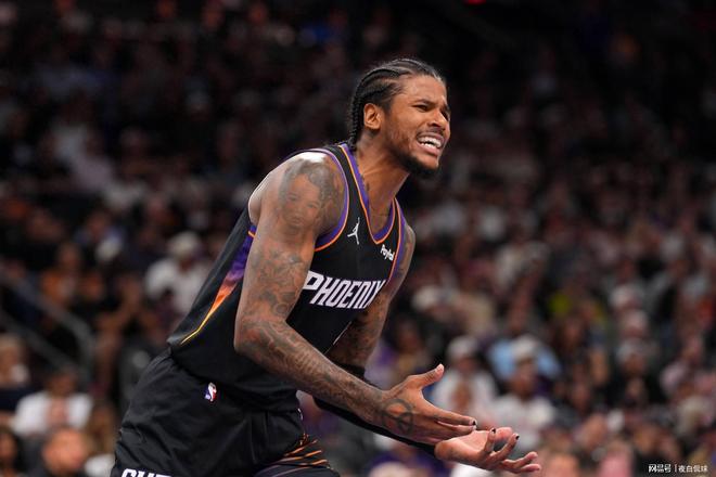 杰伦・格林36分掀翻勇士 库里赛后鼓励成关键转